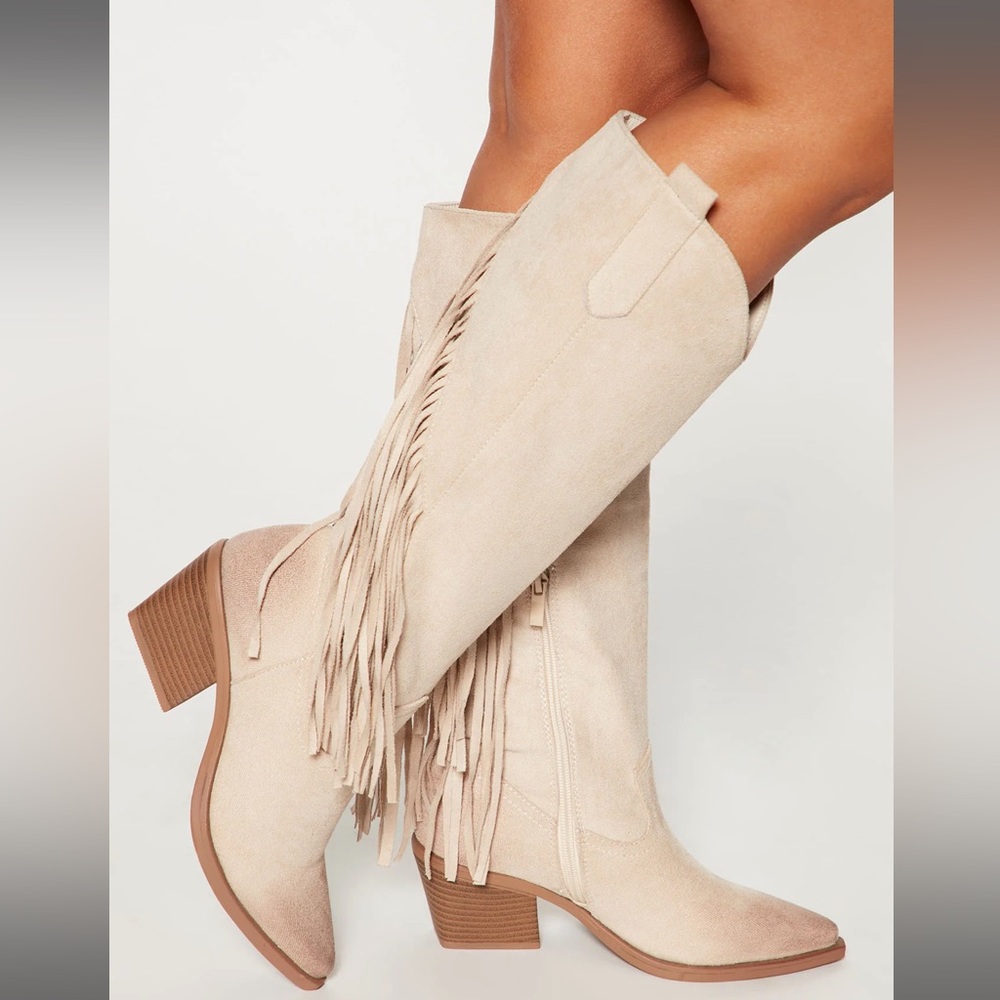 8.5  fringe cowboy boots